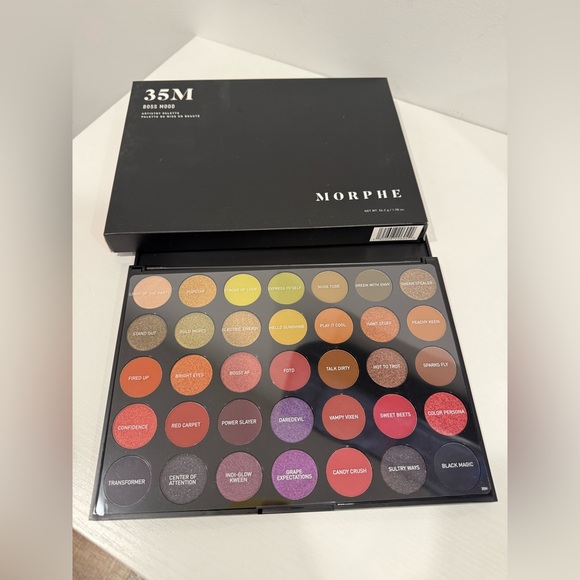 Morphe - Picture 1 of 2
